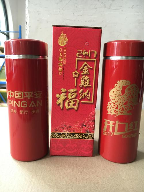 紫砂杯密封:产品产品钢塑结合,中间为食品级橡胶防水圈,可达5g抖动